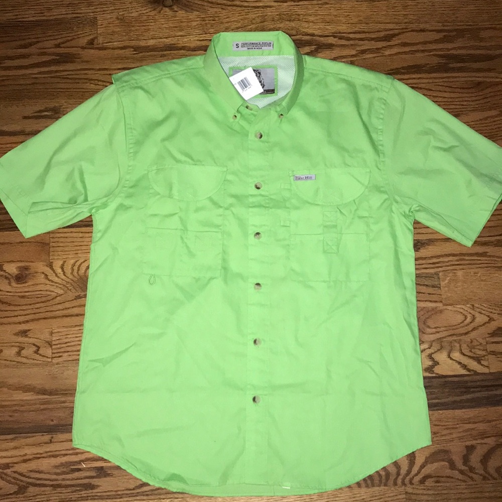 Tiger Hill adult small fishing shirt NWT